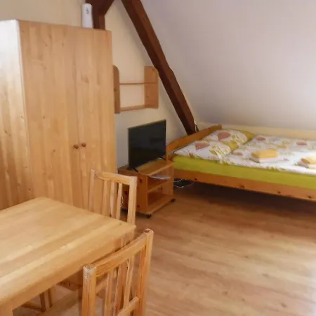 Farma Zahradnice Agroturismo Olbramovice (Benesov)