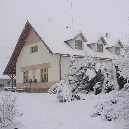 Farma Zahradnice בית חווה Olbramovice (Benesov)
